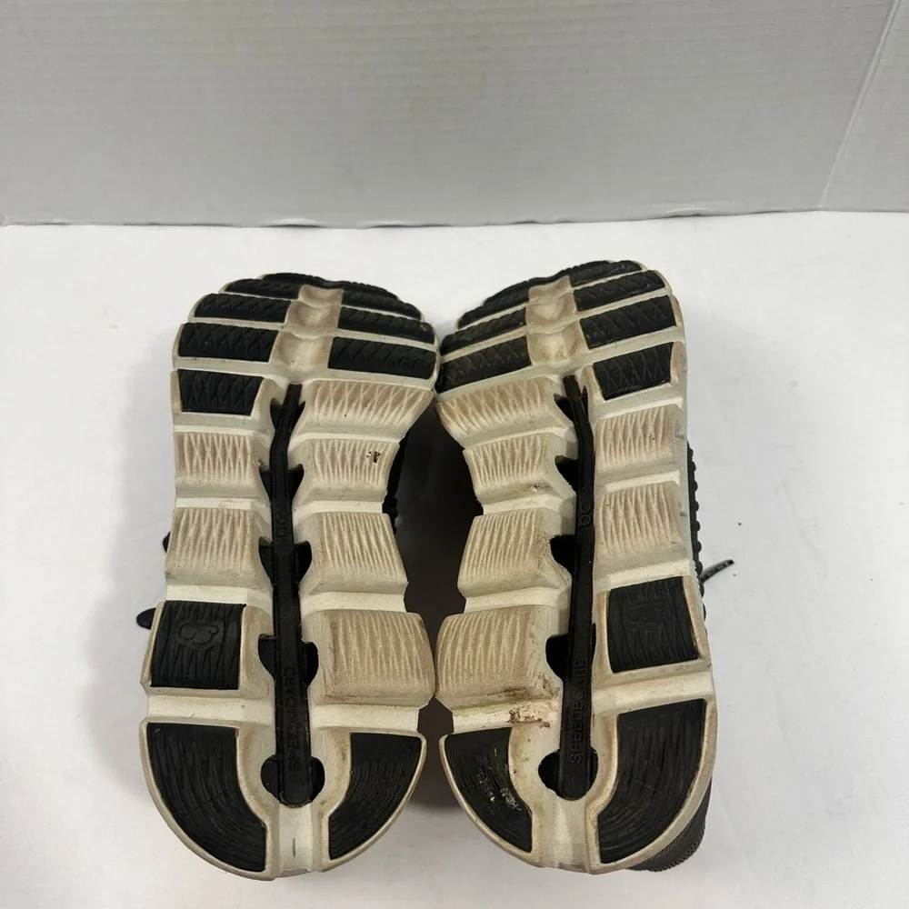On‎ Cloudswift Olive Green Shoes Sz 10.5